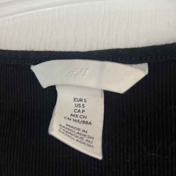 Like New H&M Henley tank. Size Small. - Picture 2 of 4